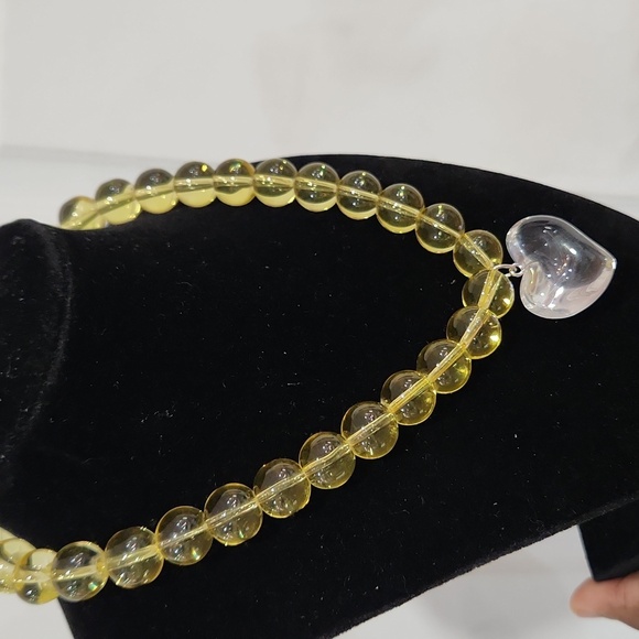 💛🔹️Piper K 🔹️Elegant Yellow Beaded Glass 17" Necklace with Heart Pendant - Picture 6 of 9
